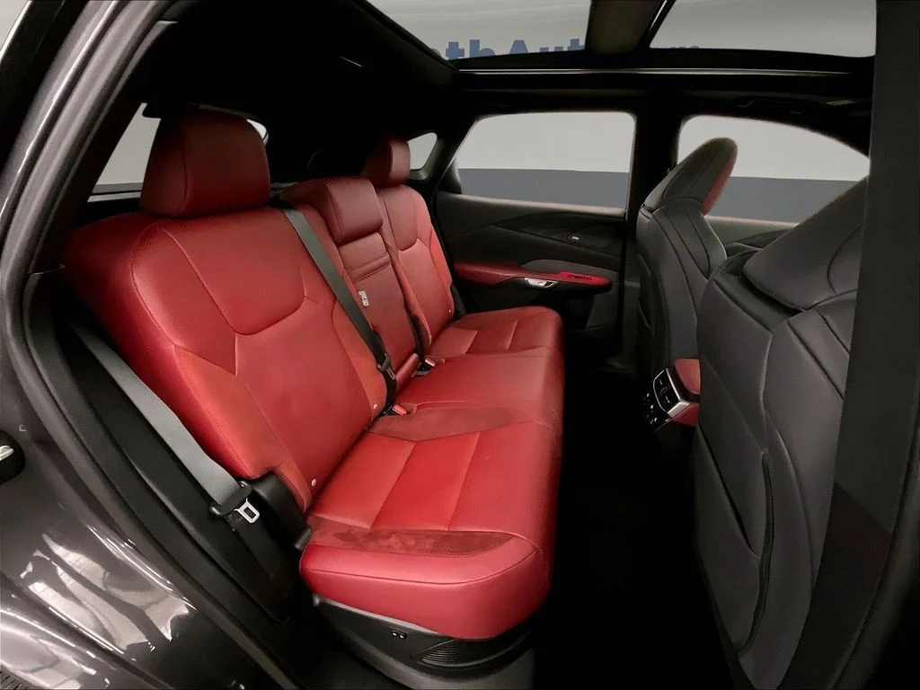 Used 2025 Gray Lexus 500h F SPORT Performance image 31