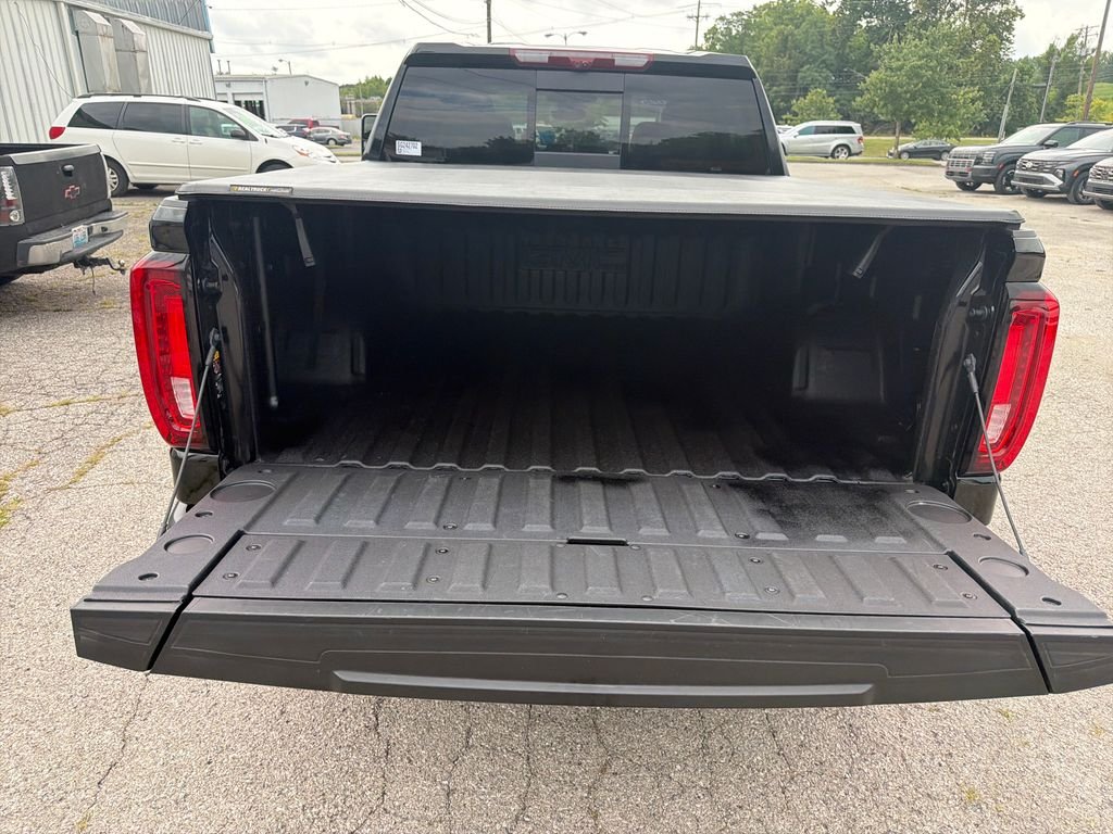 Used 2025 Black GMC Denali image 9