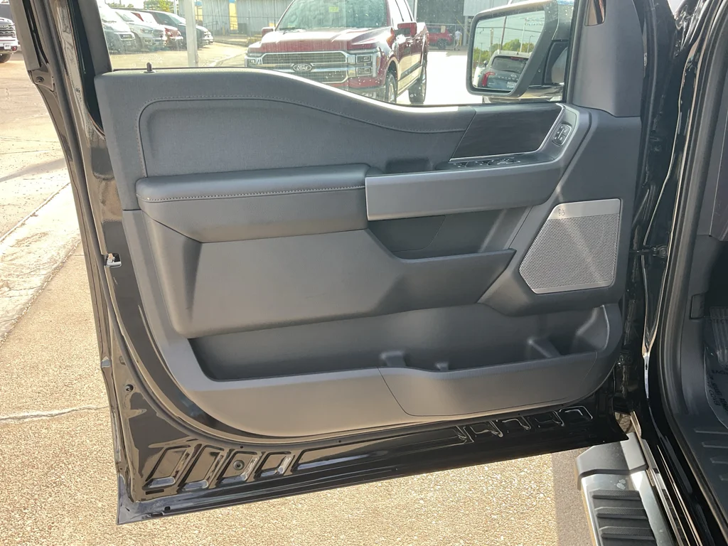 New 2026 Agate Black Metallic Ford Lariat® image 11