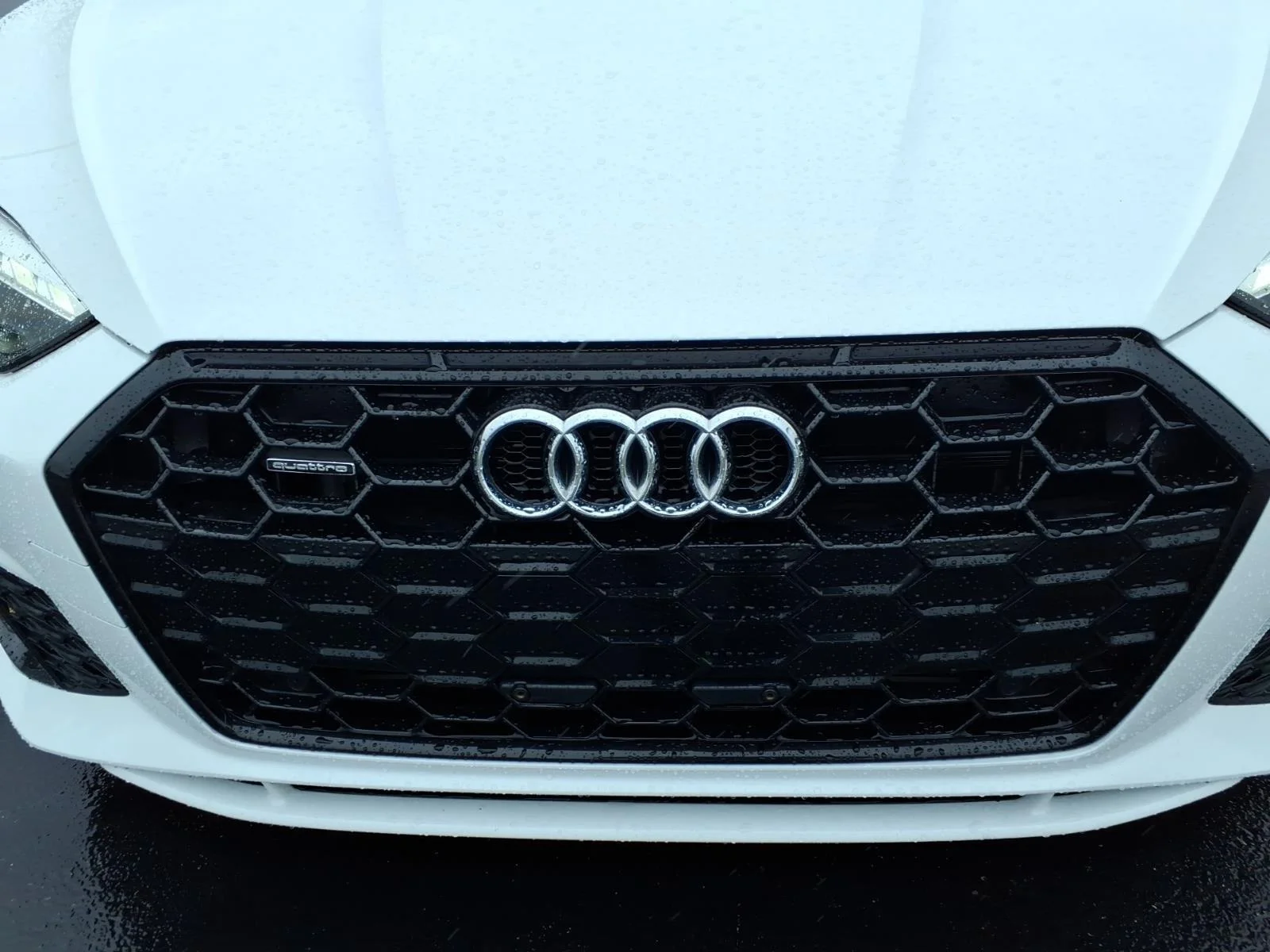 Used 2025  Audi S line Premium image 16