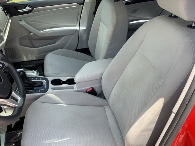 Used 2019 Orange Volkswagen 1.4T S image 18