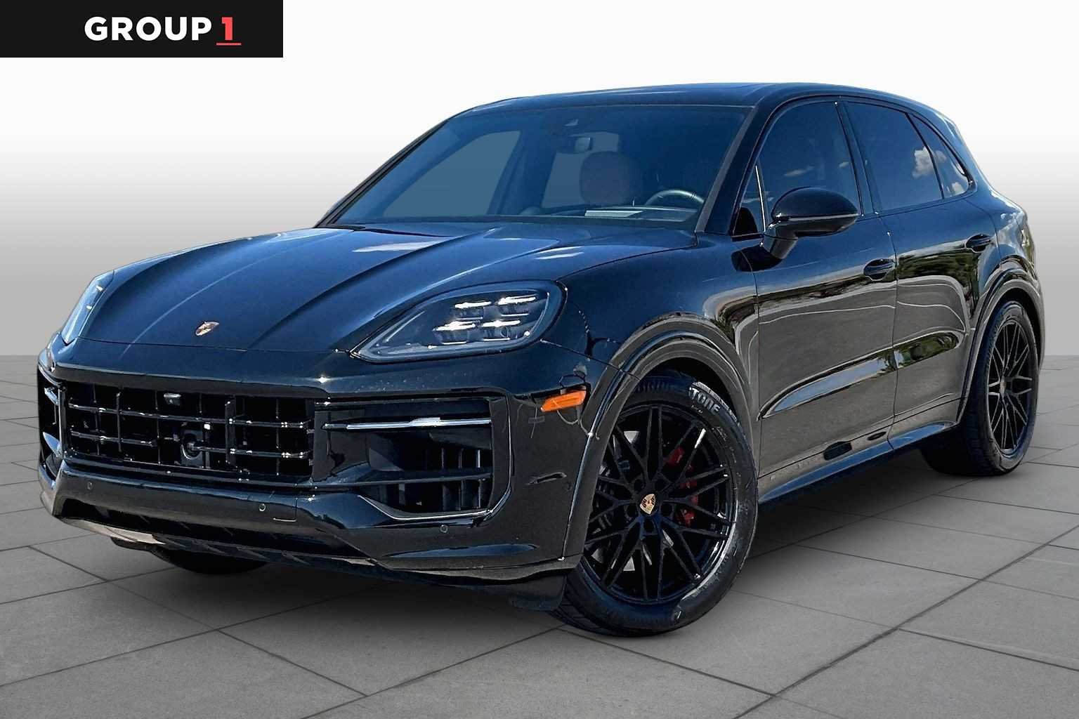 2025 Porsche Cayenne GTS's photo