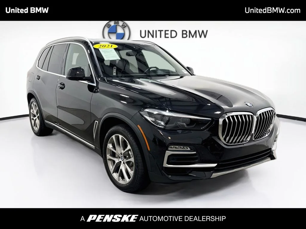 Used 2021 Black Sapphire Metallic BMW xDrive40i image 3