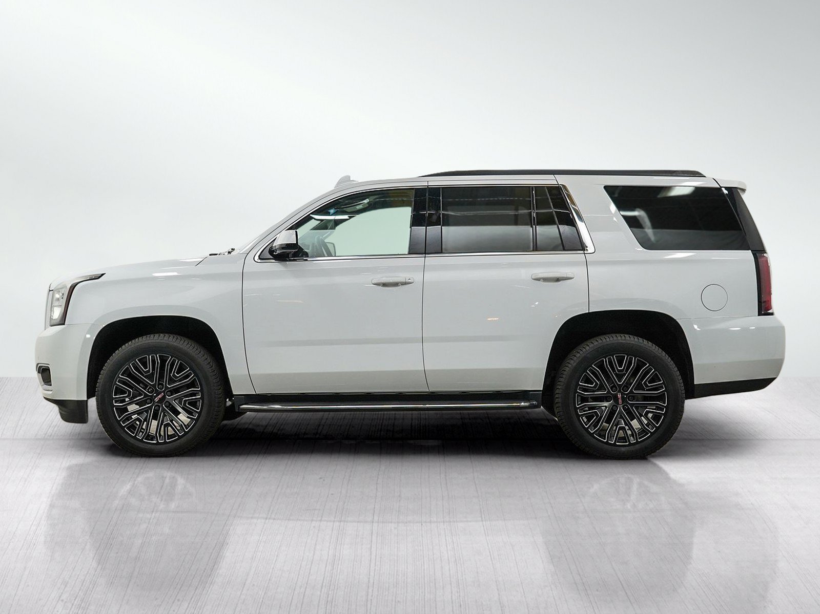 Used 2019 GMC Yukon SLE with VIN 1GKS2AKC7KR100129 for sale in White Bear Lake, Minnesota