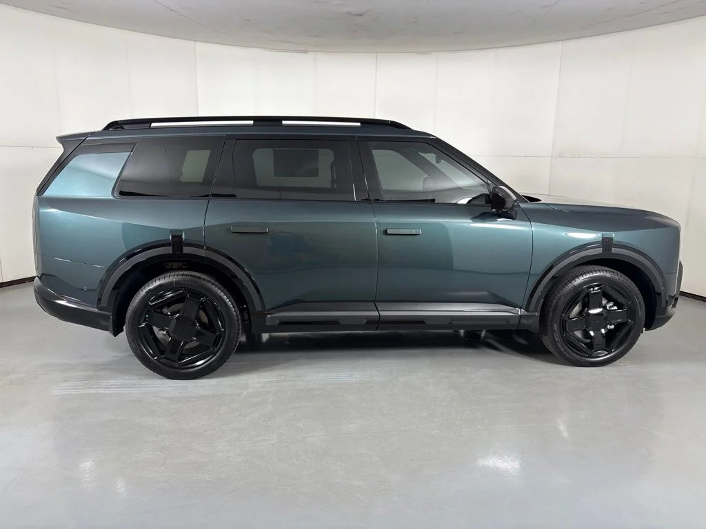 New 2027 Black Jade Green Kia X-LINE SX image 9