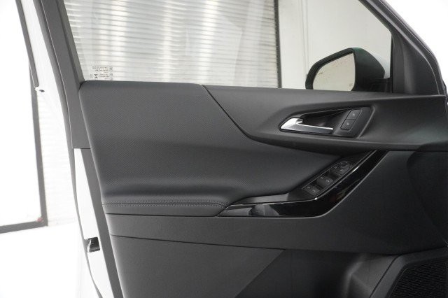 2027 Chevrolet Equinox LT - Photo 13