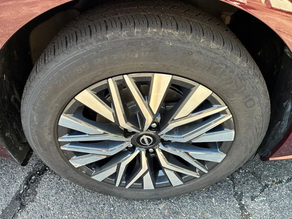 Certified Used 2024 Red Nissan 2.5 SV image 9