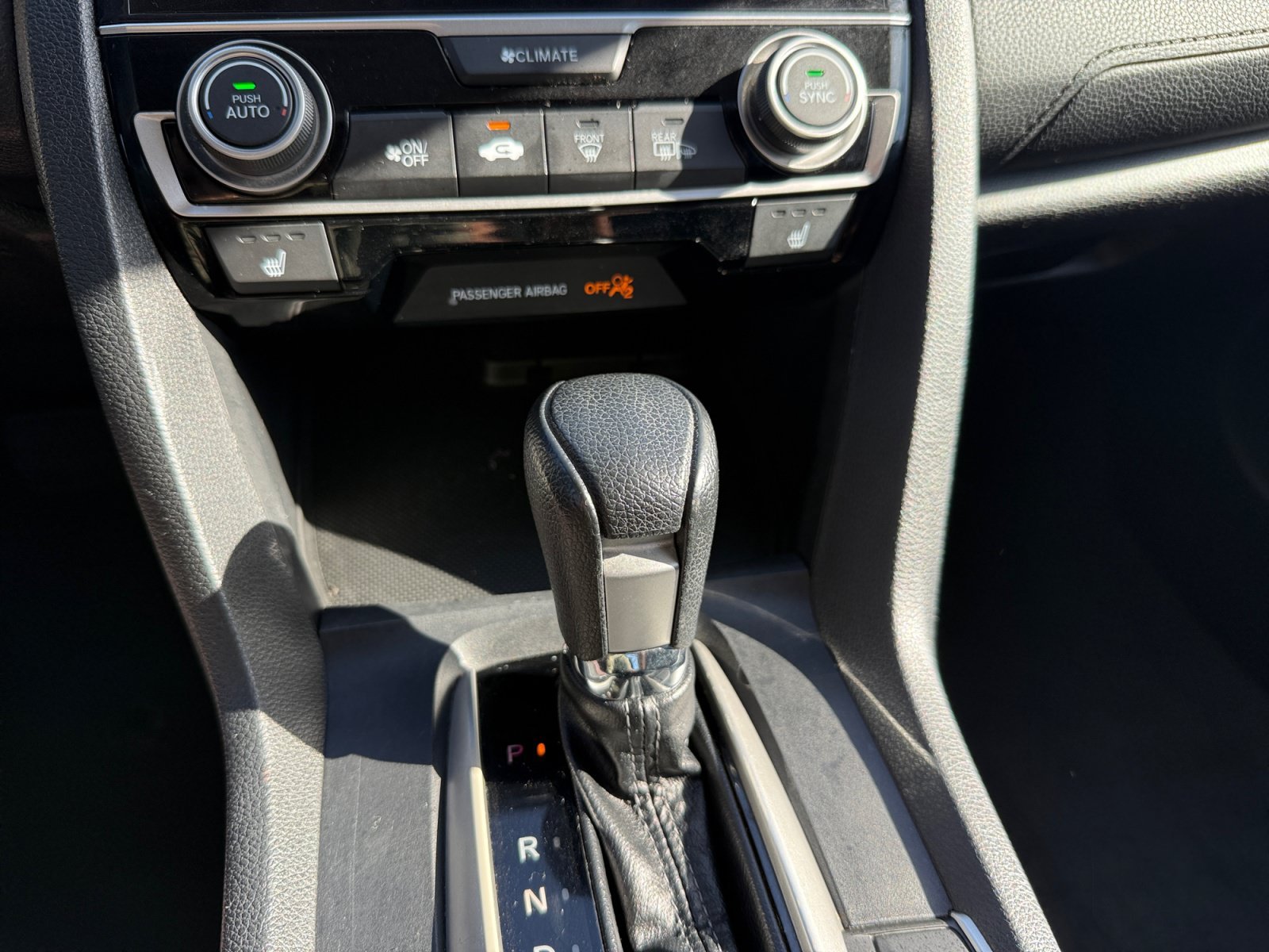 Used 2016 Gray Honda EX-T image 13