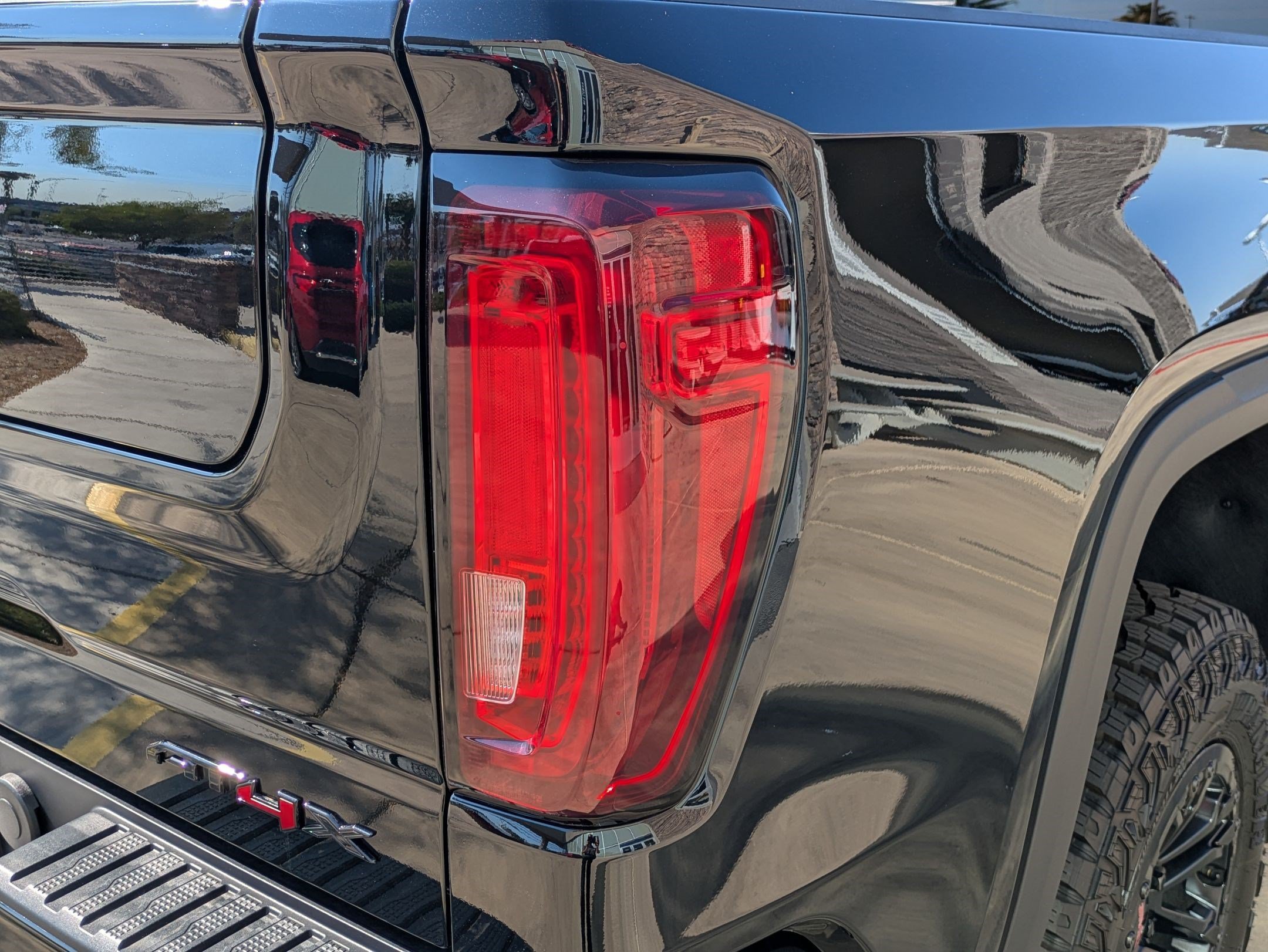 2026 GMC Sierra 1500 AT4X - Photo 11