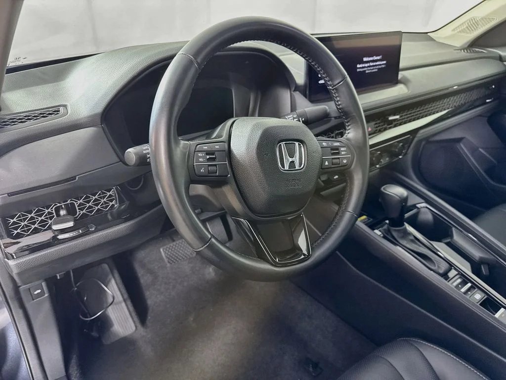 Used 2025 Gray Honda EX-L image 10