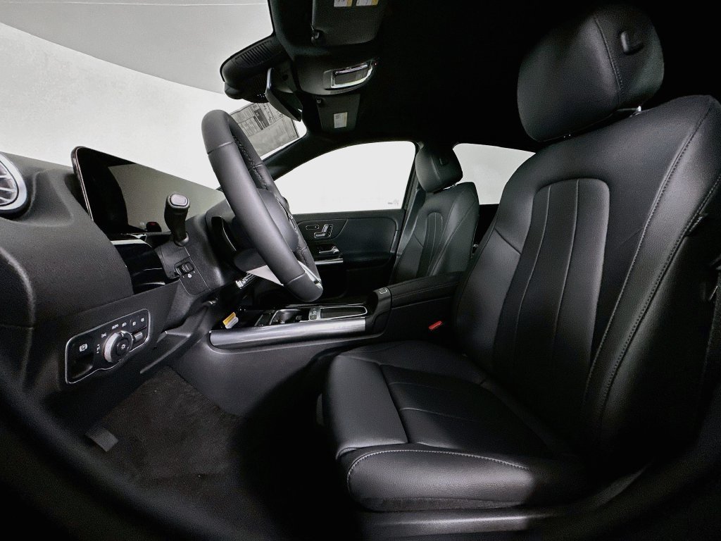 New 2026 Night Black Mercedes-Benz GLA 250 image 50