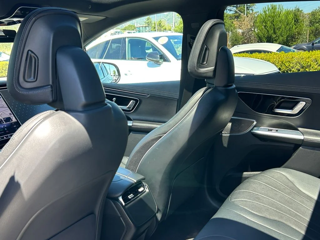 Used 2023 White Mercedes-Benz 350+ SUV image 30