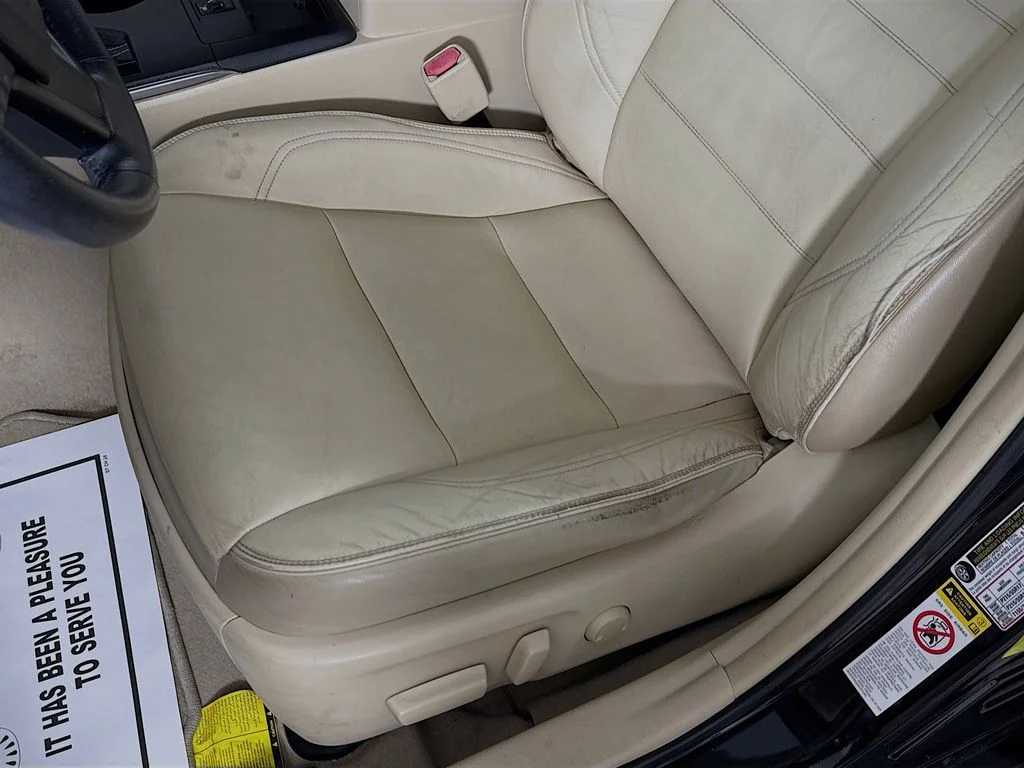 Used 2015 Attitude Black Toyota XLE image 21