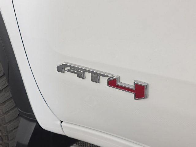 Used 2024 Summit White GMC AT4 image 13