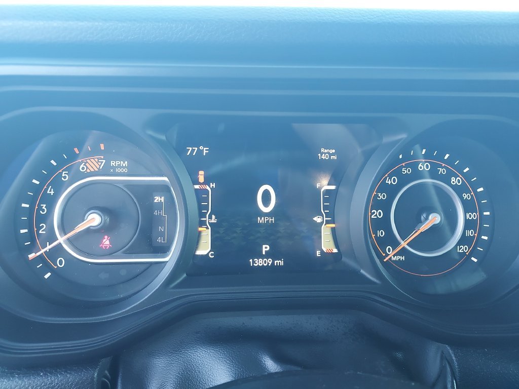 Used 2024 Silver Jeep Sport S image 18