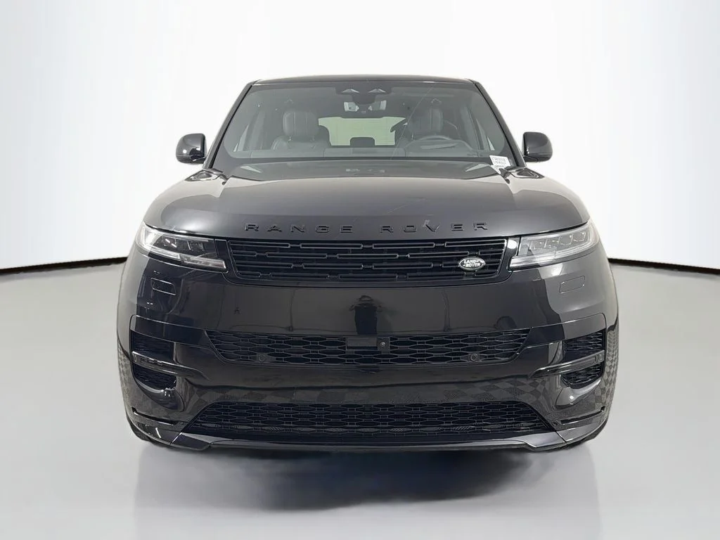 New 2026 Santorini Black Land Rover Dynamic SE image 2