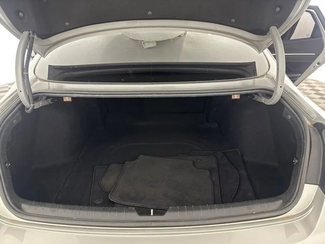 Used 2022 Silver Hyundai Limited image 24