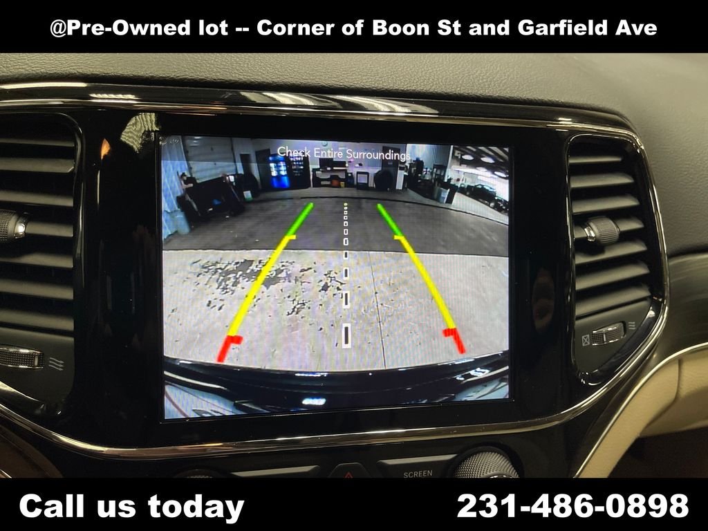 Used 2019 Blue Jeep Limited image 24
