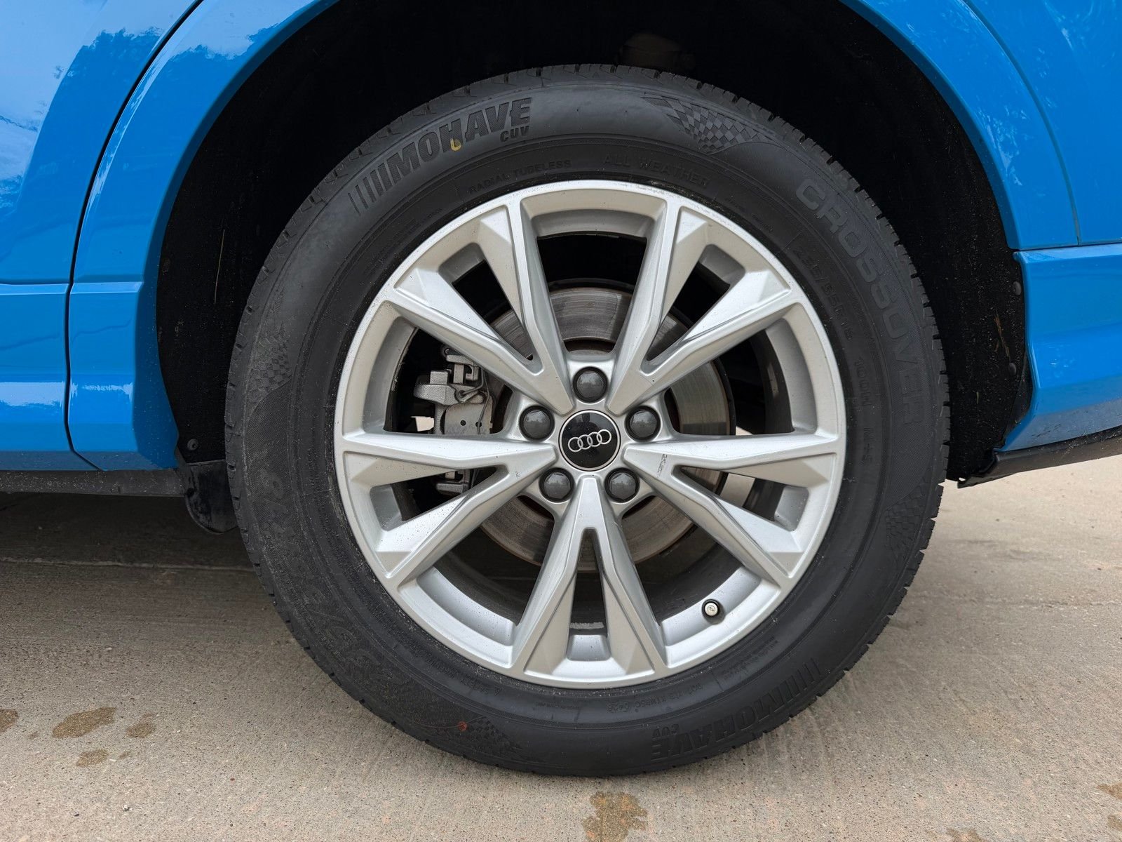 Used 2022 Blue Audi  image 25