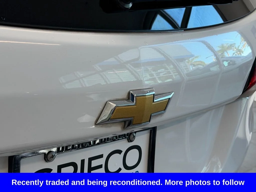 Used 2022 White Chevrolet LS image 14