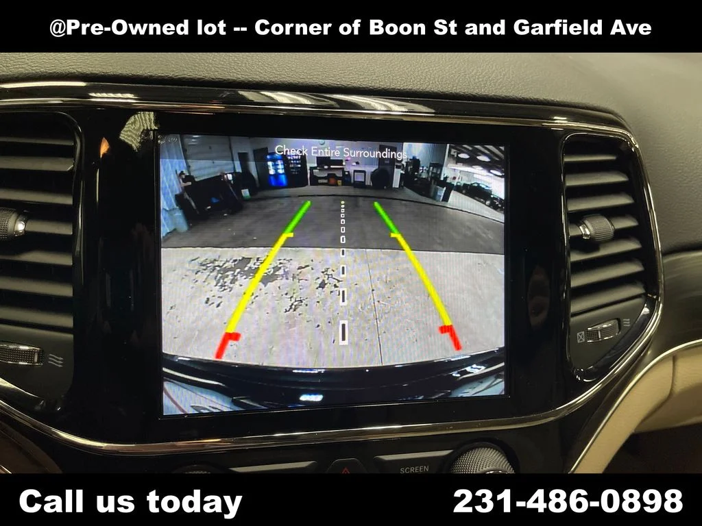 Used 2019 Blue Jeep Limited image 24