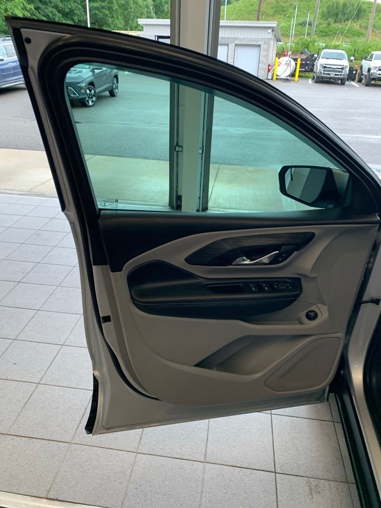 2022 GMC Terrain SLE - Photo 6