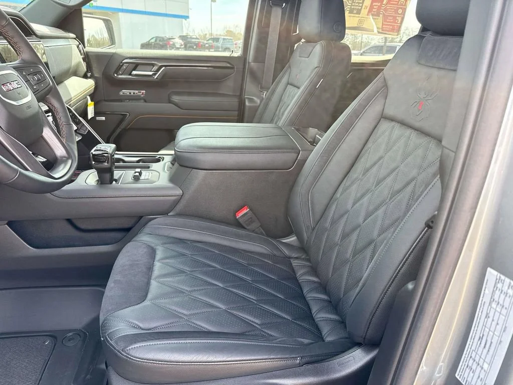 2025 GMC Sierra 1500 AT4 - Photo 30