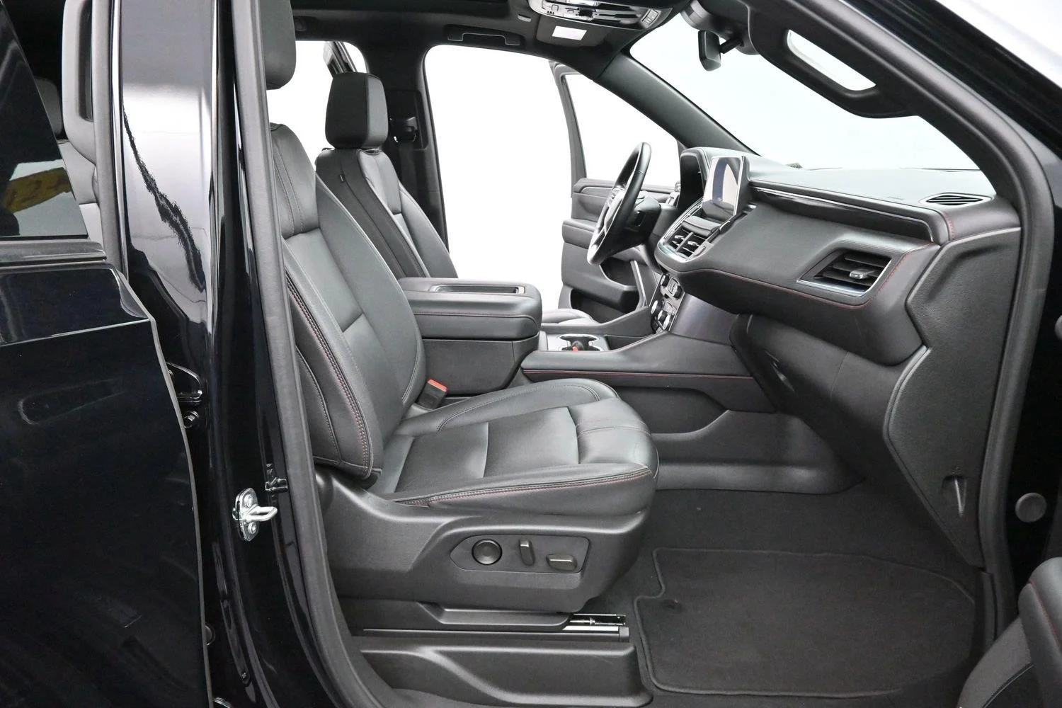 Used 2024 Black Chevrolet RST image 35