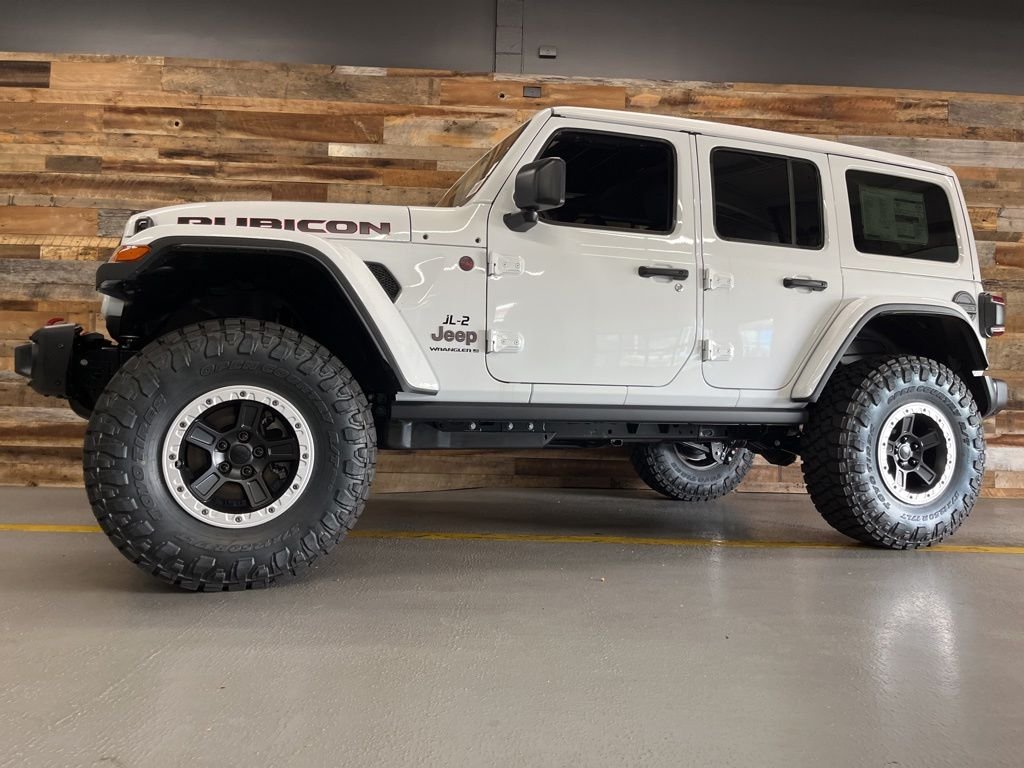 New 2026 Bright White Clear-Coat Exterior Paint Jeep Rubicon X image 20