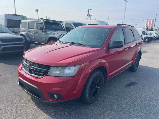 Used 2019 Red Dodge SE image 3
