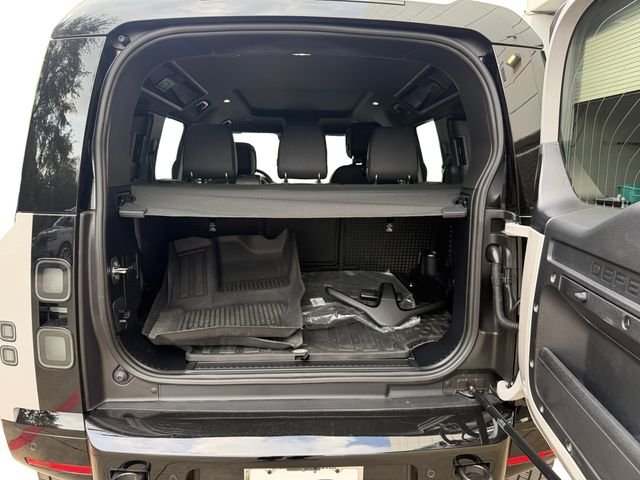 Certified Used 2026 Gray Land Rover X-Dynamic SE image 18