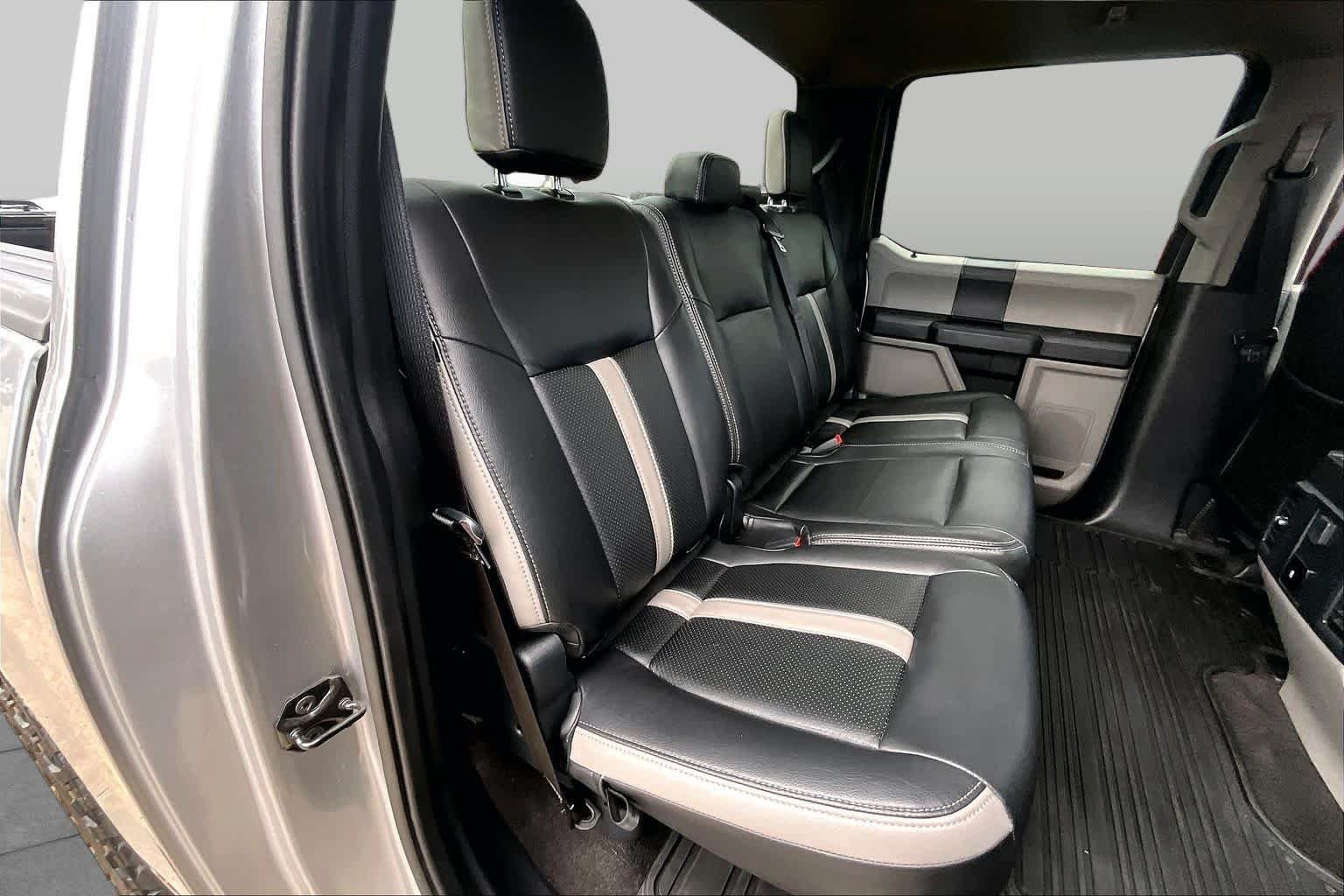 Used 2020 Iconic Silver Metallic Ford XL image 21