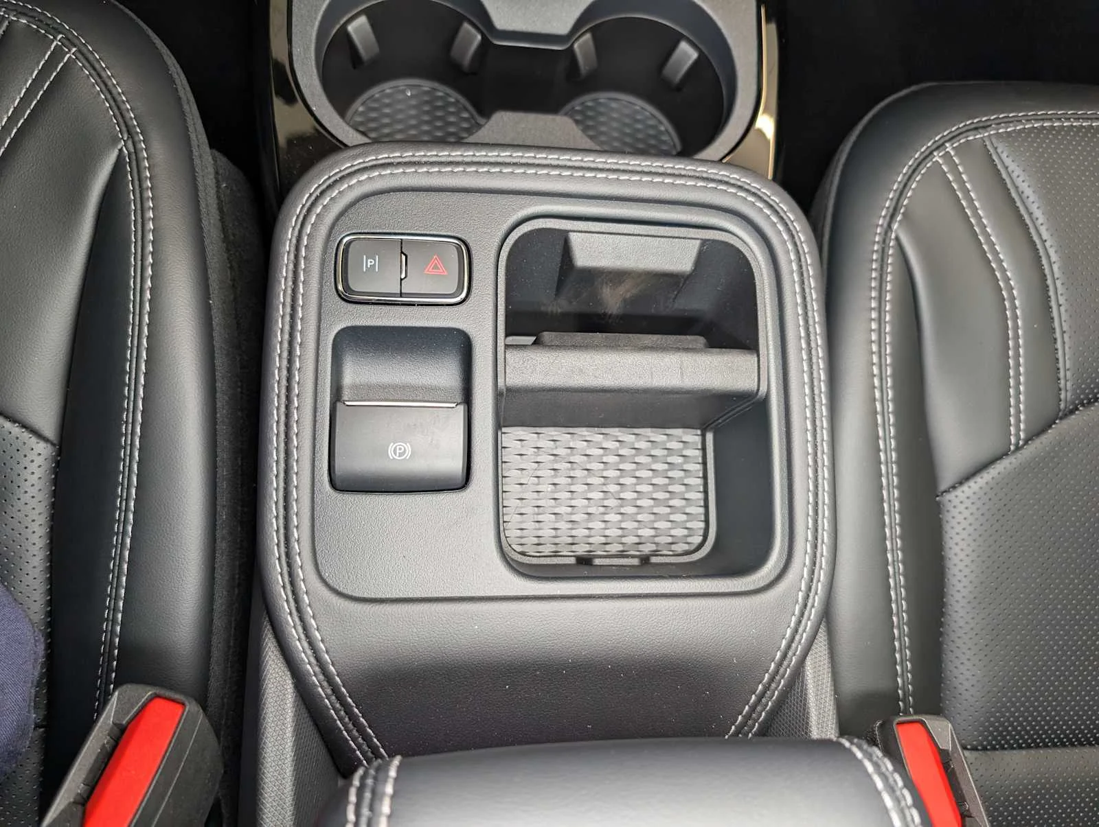2025 Ford Mustang Mach-E Premium - Photo 24