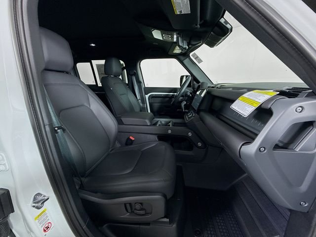 New 2026 Fuji White Land Rover X-Dynamic SE image 30