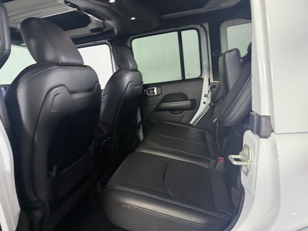 Used 2024 White Jeep Rubicon 4xe image 27