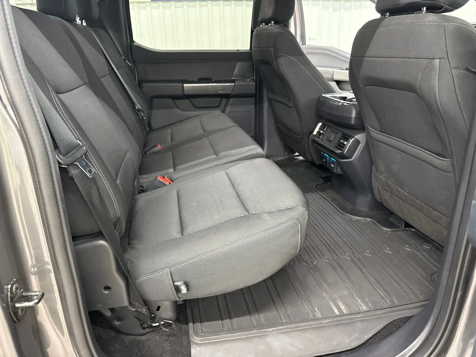 Used 2022 Gray Metallic Ford XLT image 24