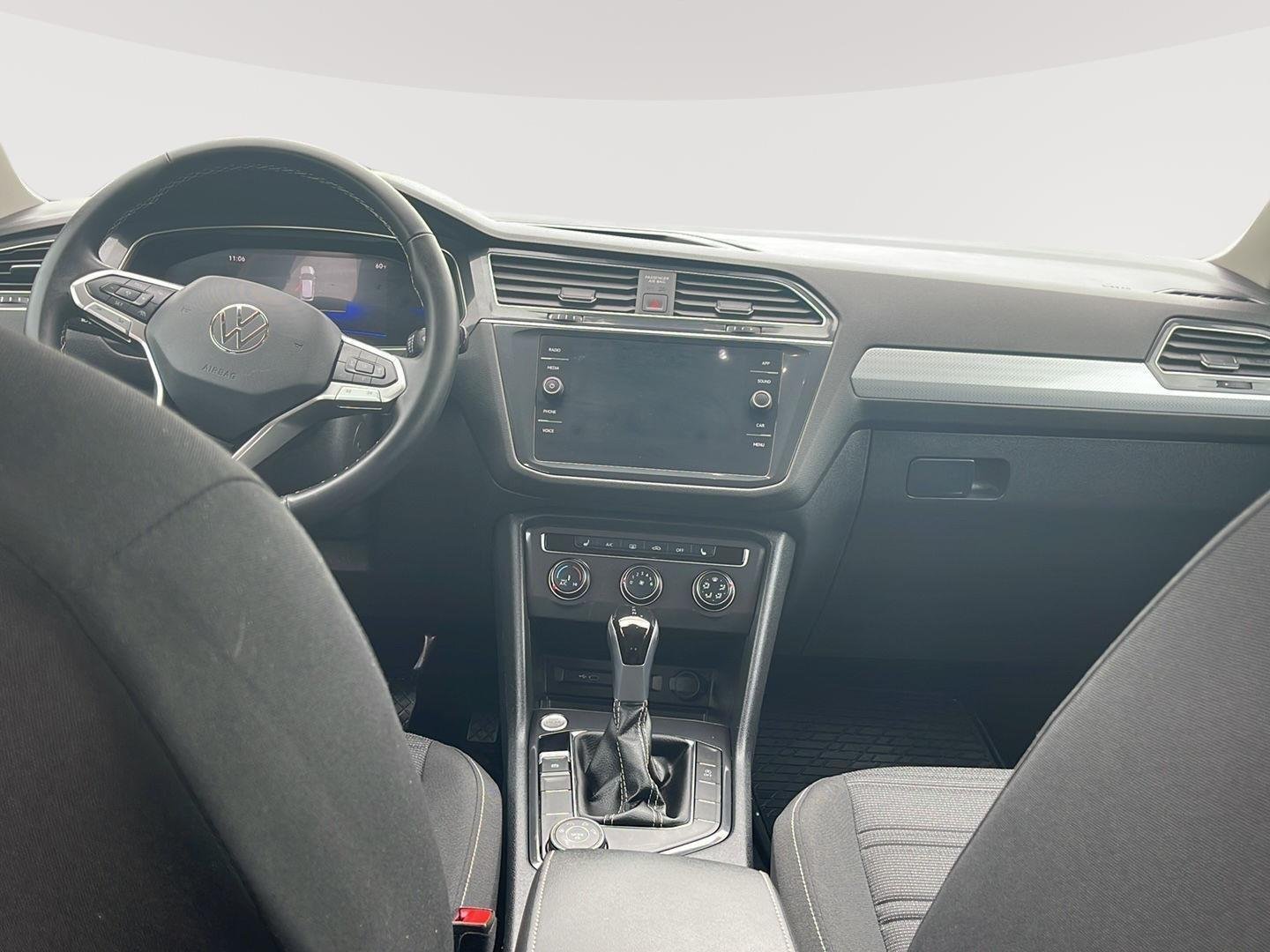 Used 2024 Platinum Gray Metallic Volkswagen S image 16