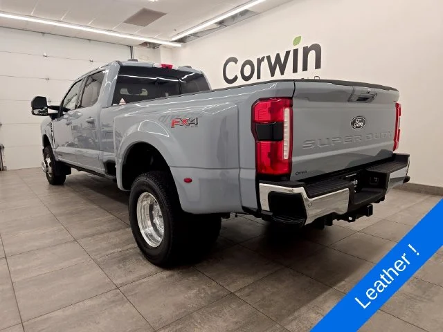 New 2027 Glacier Gray Metallic Tri-Coat Ford F-350® Lariat® image 3