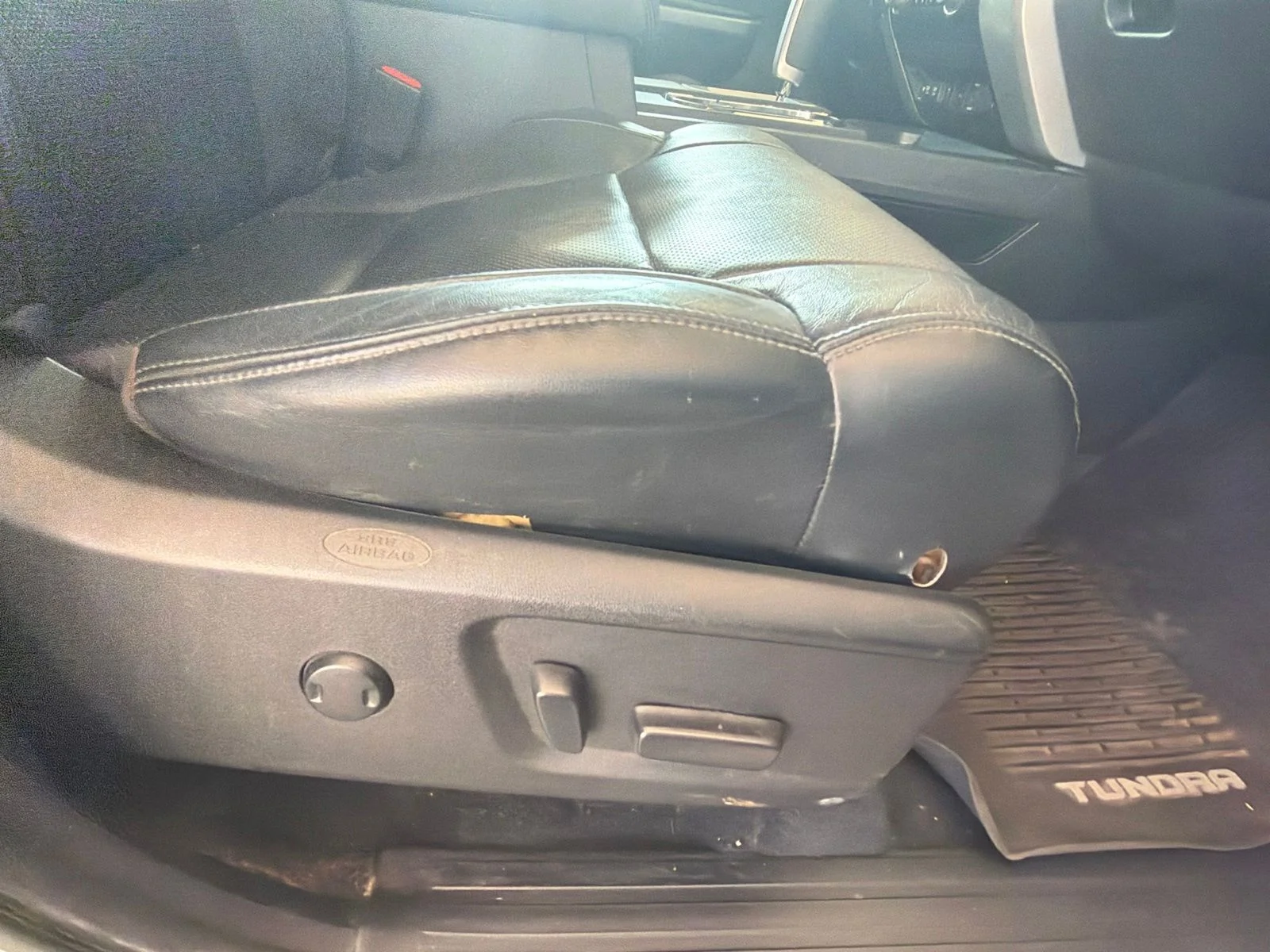 Used 2020 White Toyota Platinum image 30