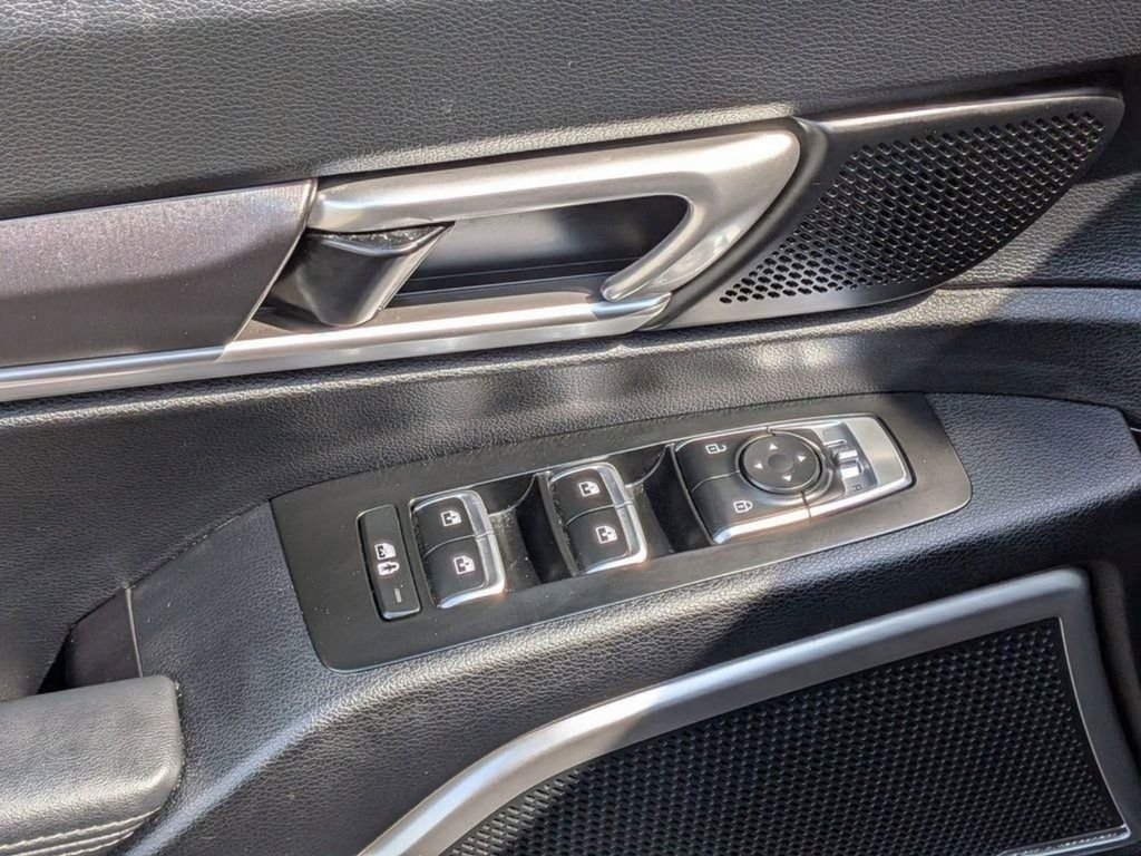 Used 2024 Black Kia S image 13