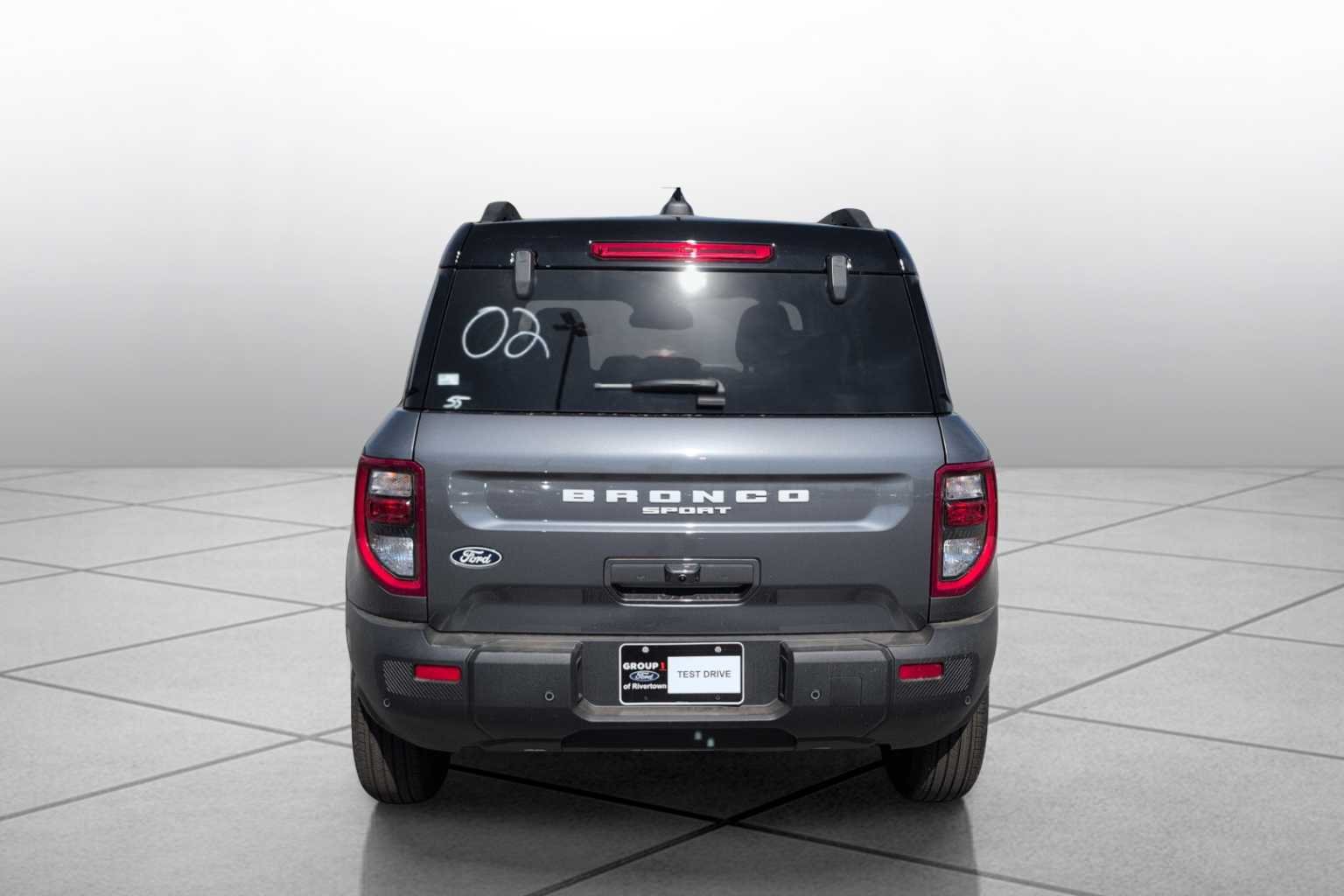 View vehicle photo 4