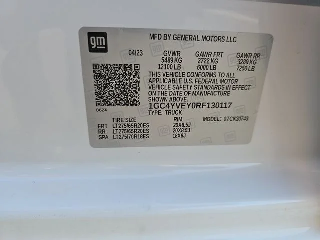 Used 2024 White Chevrolet High Country image 34