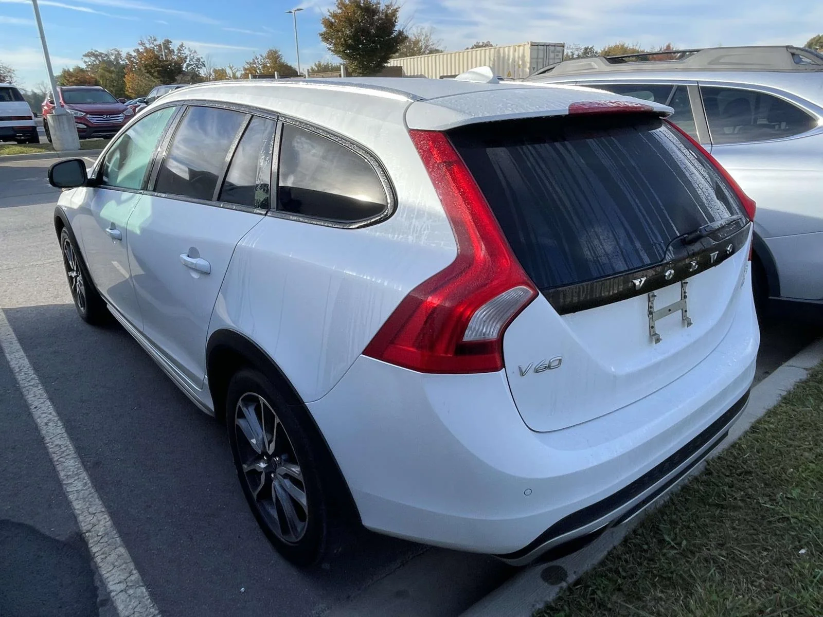 Used 2016 Crystal White Pearl Volvo T5 image 3