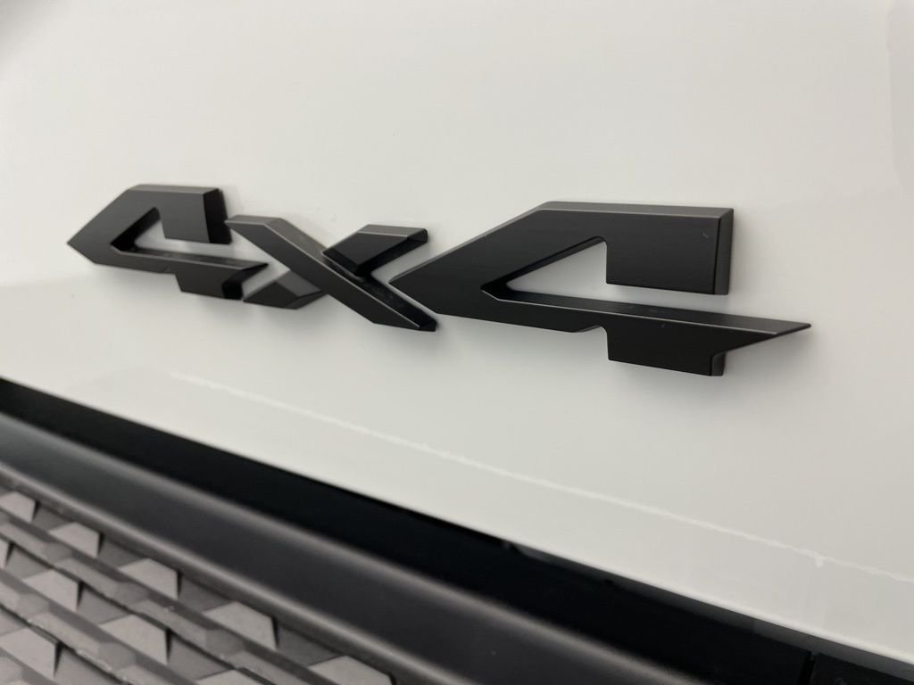 New 2026 Bright White Clear-Coat Exterior Paint RAM Laramie image 5