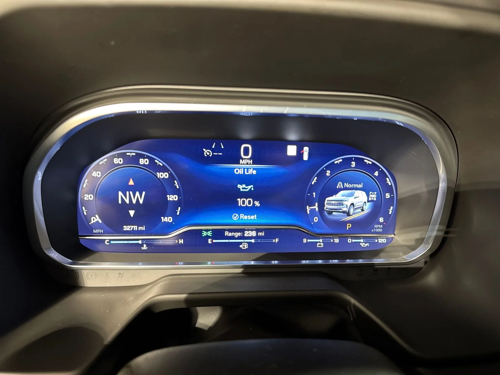Used 2022 Summit White Chevrolet RST image 16