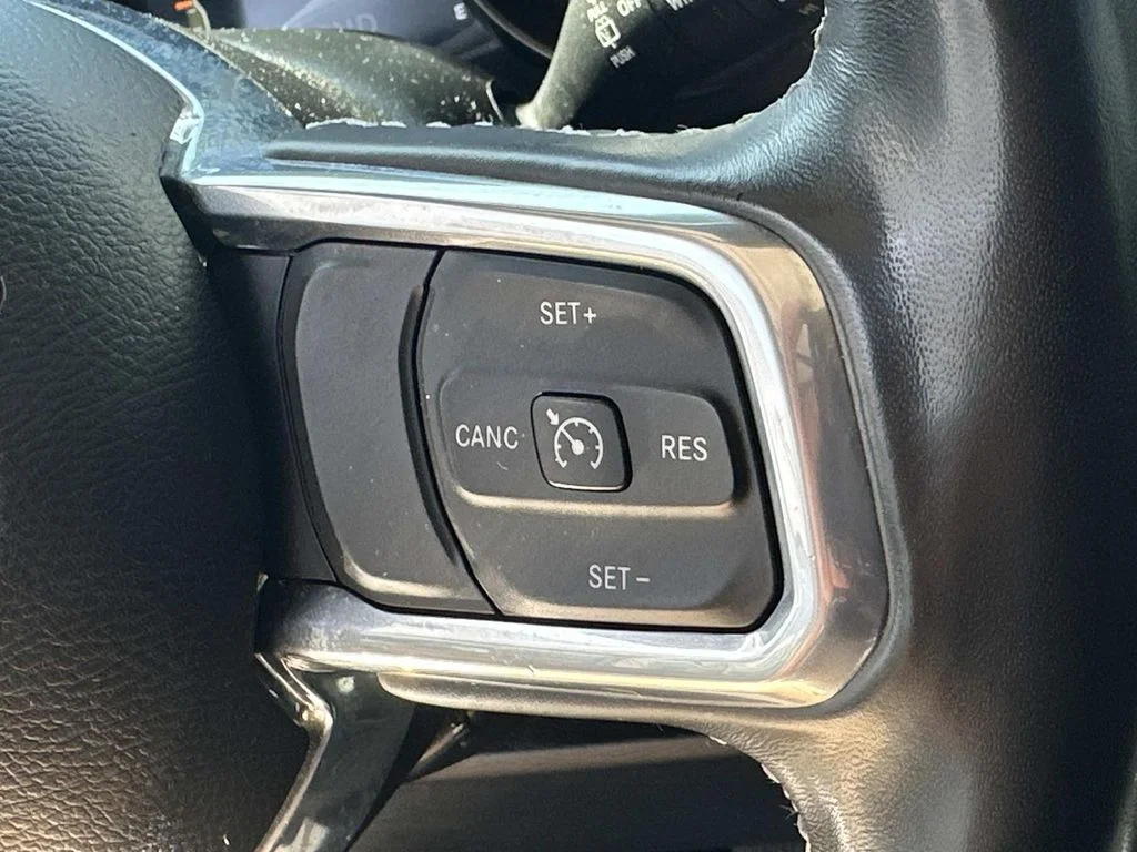 Used 2022 Gray Jeep Unlimited Sahara image 25