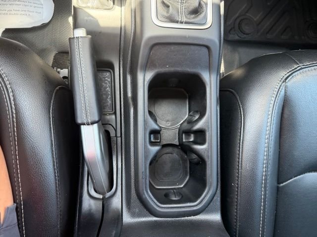 Used 2023 Gray Jeep Sahara image 36