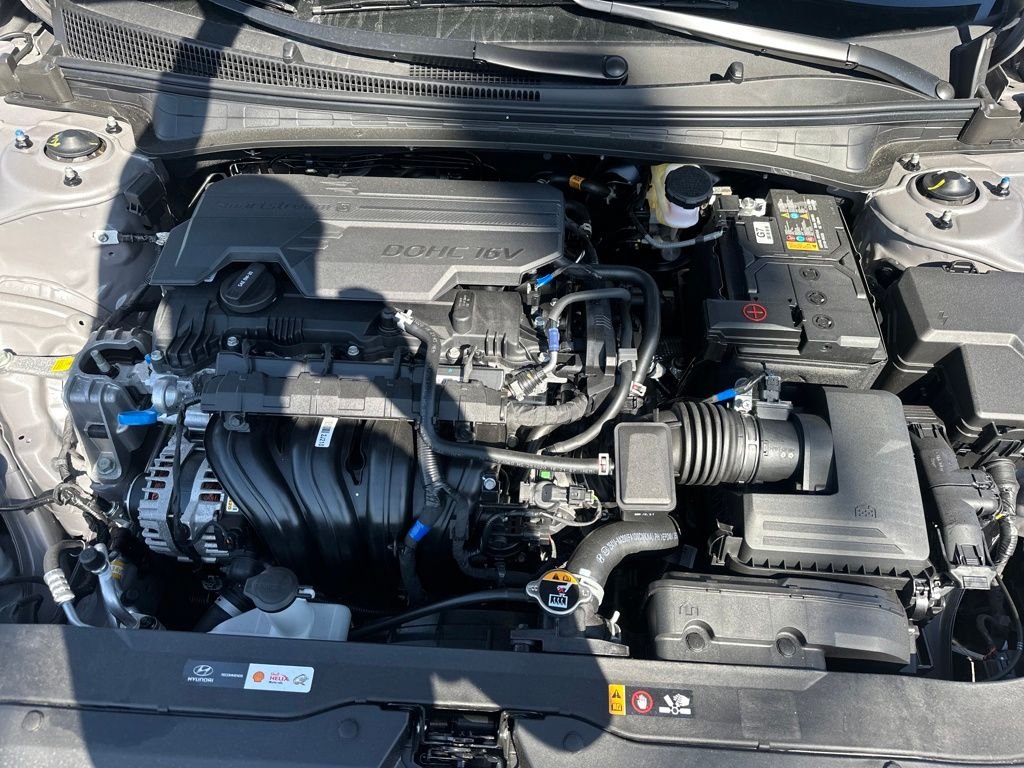 Certified Used 2026 Fluid Metal Hyundai SE image 27