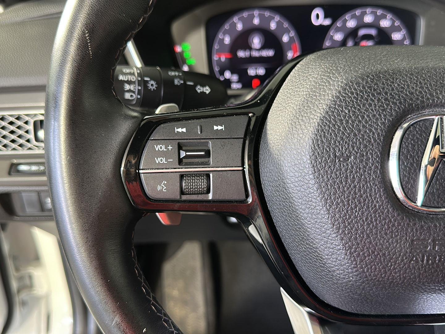 Used 2023 Platinum White Pearl Acura w/A-SPEC image 12