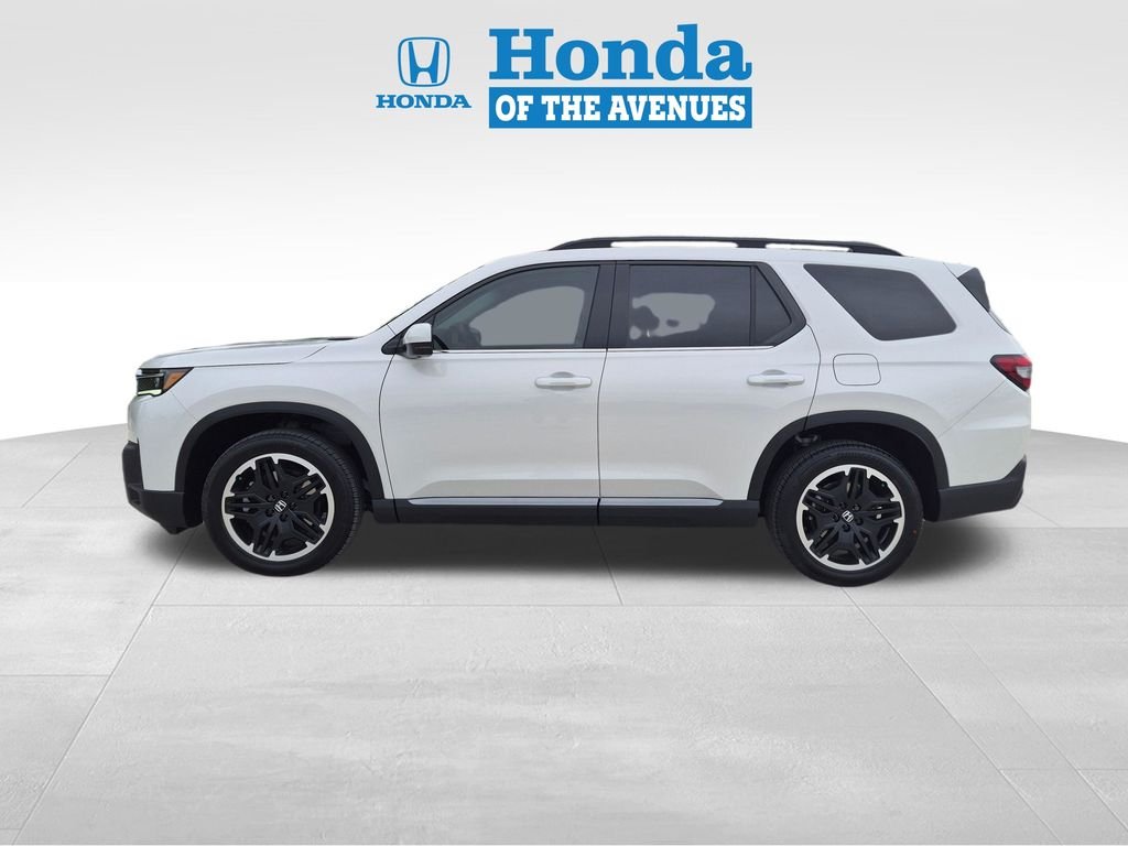 New 2026 Platinum White Pearl Honda Touring image 4